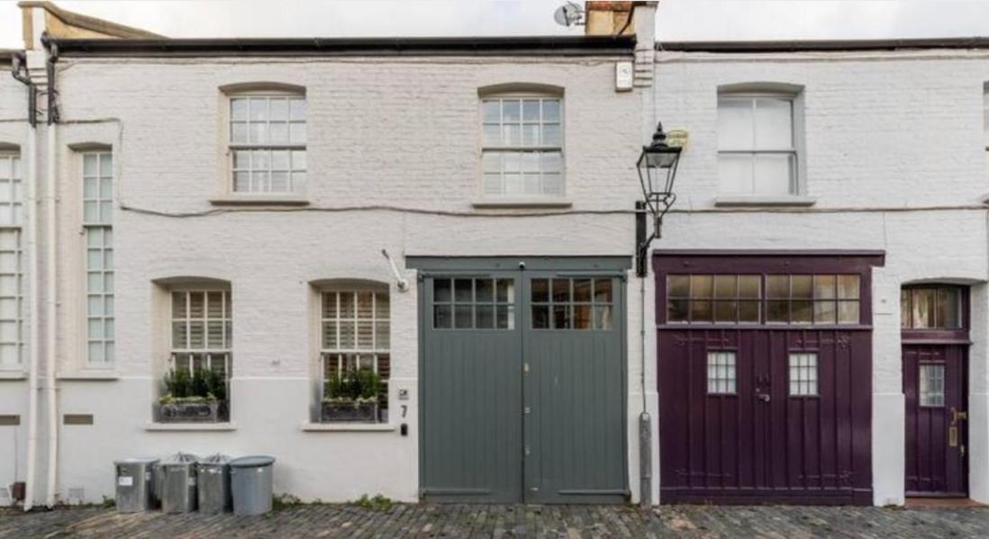 Apartment Parkside Mews With Garden In Battersea Park