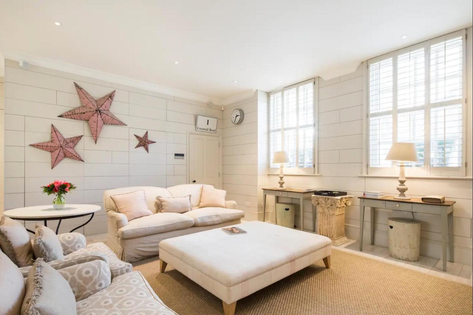 Parkside Mews With Garden In Battersea Park Apartment *