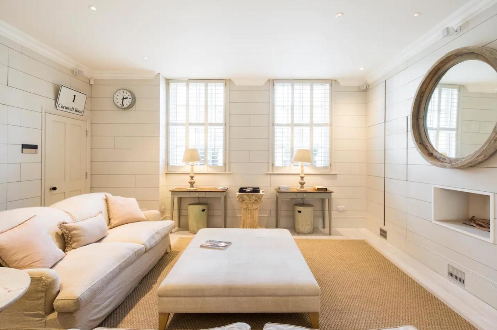 Apartment Parkside Mews With Garden In Battersea Park