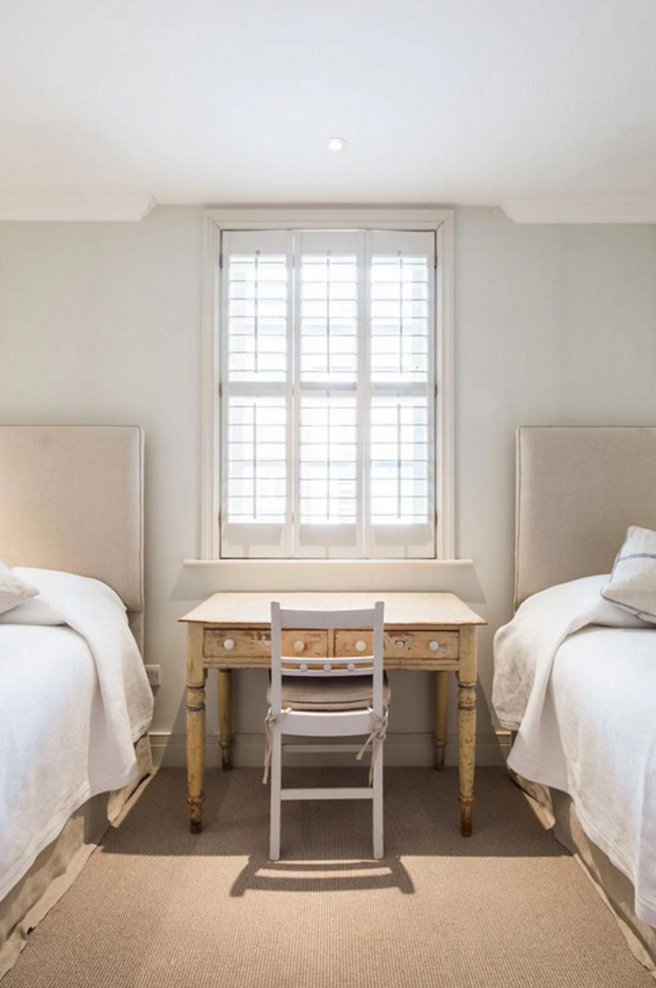 Parkside Mews With Garden In Battersea Park Apartment